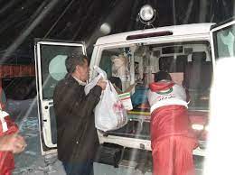 هلال احمر استان مرکزی 700 مسافر گرفتار در برف را امدادرسانی کرد