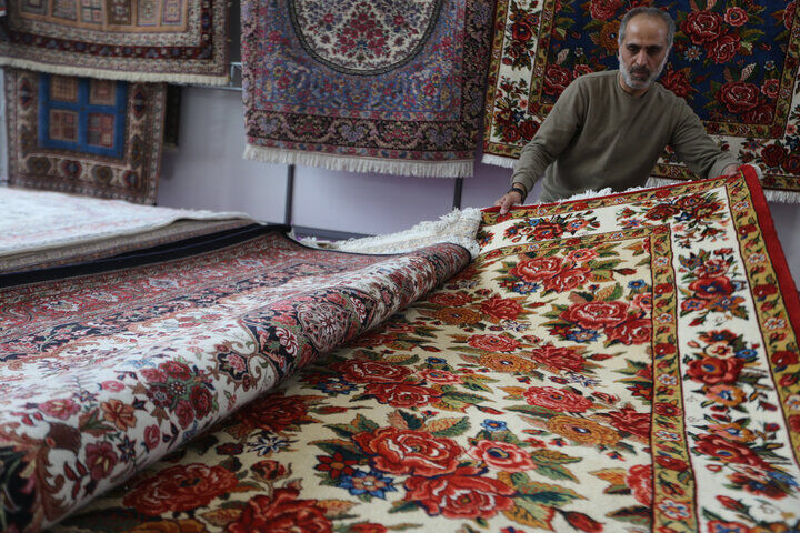 صادرات یک‌هزار و 450 مترمربع فرش دستباف از استان مرکزی