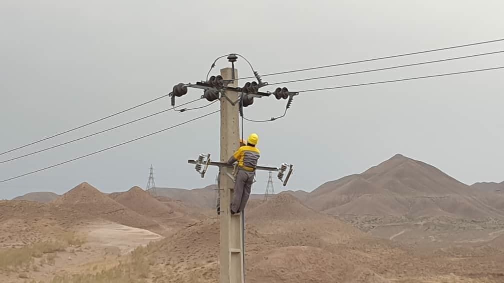 شبکه برق ۱۱ روستای آبدانان اصلاح و به روز رسانی می‌شود