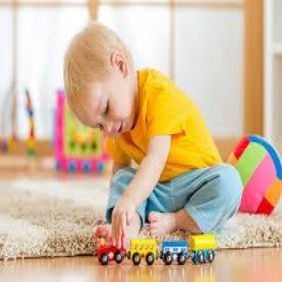 والدین آگاه، معماران شخصیت کودکان هستند