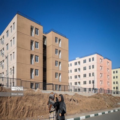 متقاضیان مسکن کوی سردار سلیمانی اراک واحدهای خود را انتخاب کردند