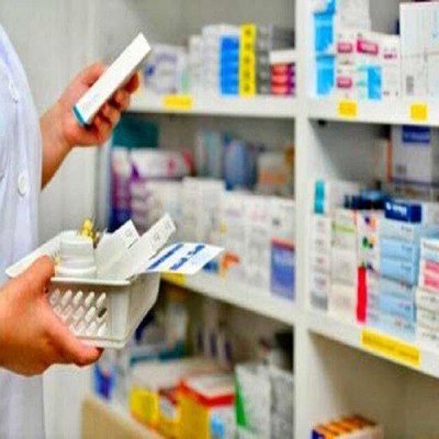 هیچ مشکلی در فرآیند نسخه‌پیچی و توزیع دارو در همدان نداریم