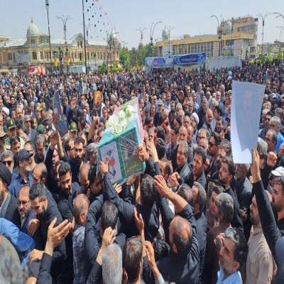 بدرقه باشکوه 3 شهید دفاع مقدس 12 روزه در همدان