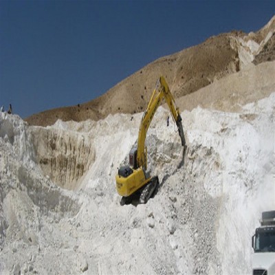 10 معدن فعال در تویسرکان داریم