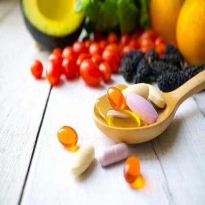 خوددرمانی با مکمل‌ها ممنوع