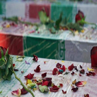 پاسدار انقلاب باشید