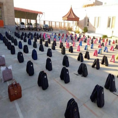 توزیع 1000 بسته تحصیلی بین دانش‌آموزان نیازمند