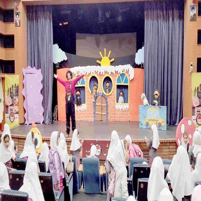 کاروان عروسکی آموزش شهروندی، سفیر شادی و فرهنگ در میان کودکان همدانی