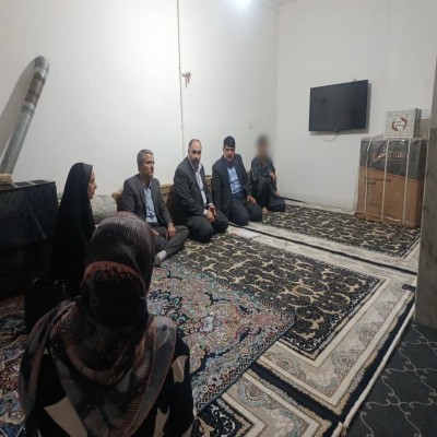 حضور مدیرکل زندان‌های همدان در منازل خانواده‌های زیر پوشش انجمن حمایت