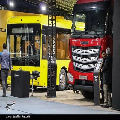 رونمایی از آخرین محصولات خودروهای سنگین در نمایشگاه بین‌المللی اراک