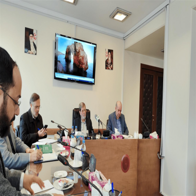 باید روی اعتقادات و معنویت جوانان بیشتر کار کنیم