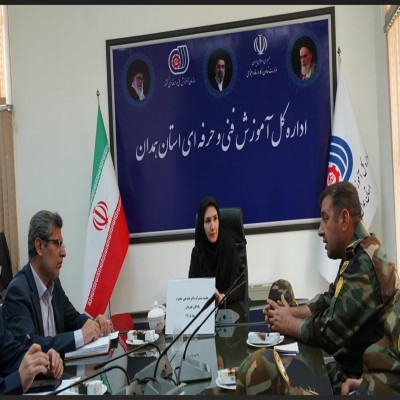 مدیرکل آموزش فنی و حرفه‌ای استان همدان با فرماندهی تیپ 316 زرهی نزاجا دیدار کرد